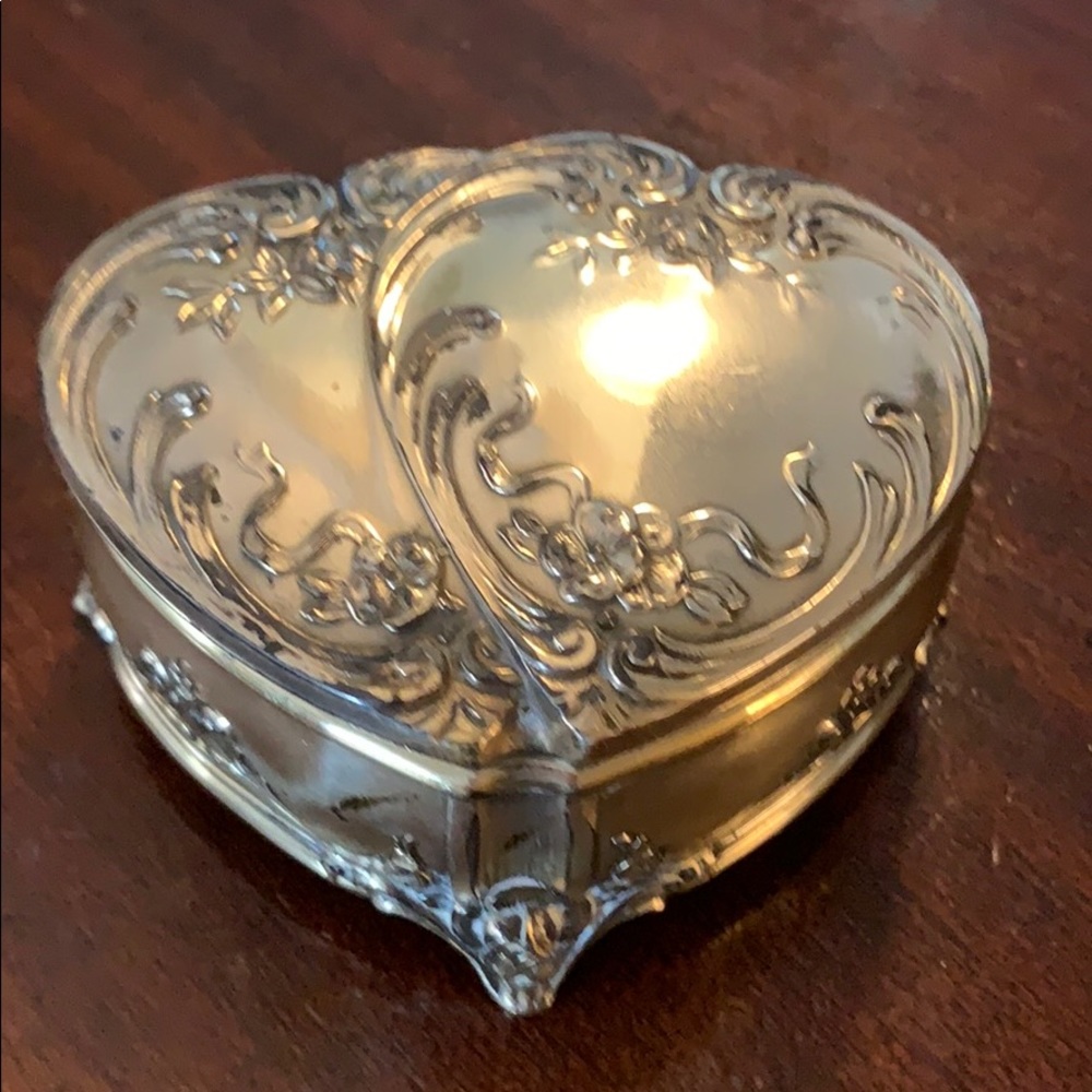 Trinket Box Embossed.